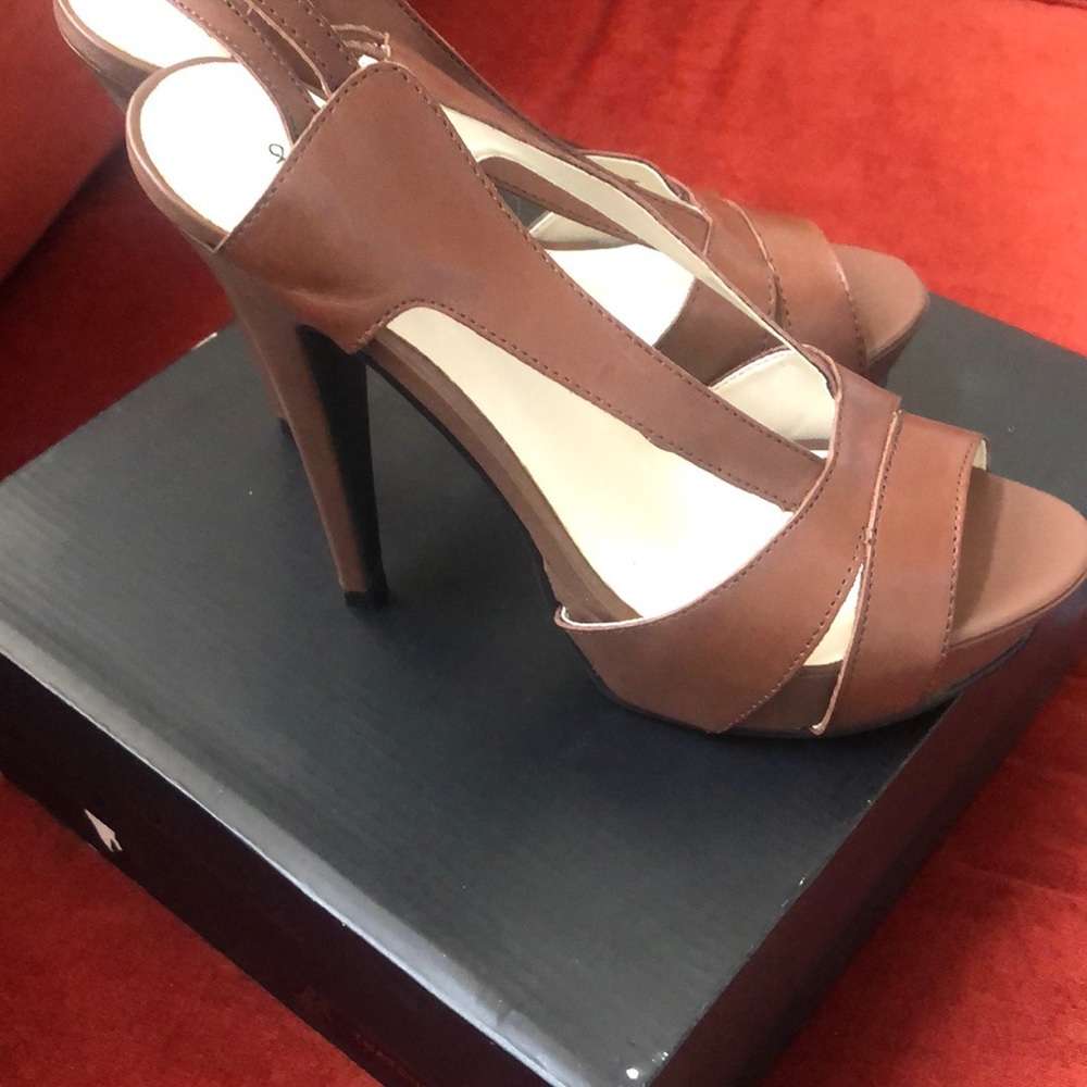 Brown Peep Toe Platform Heels NIB